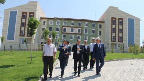 Prof. Dr. Ömer Dinçer, Adını Taşıyan Proje Okulunu Ziyaret Etti