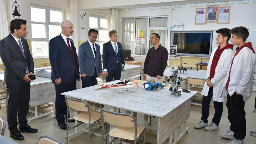 Meslekî ve Teknik Eğitim Genel Müdürü Ali Karagöz, Karaman'daki Okul Yöneticileri ve Öğretmenlerle Buluştu