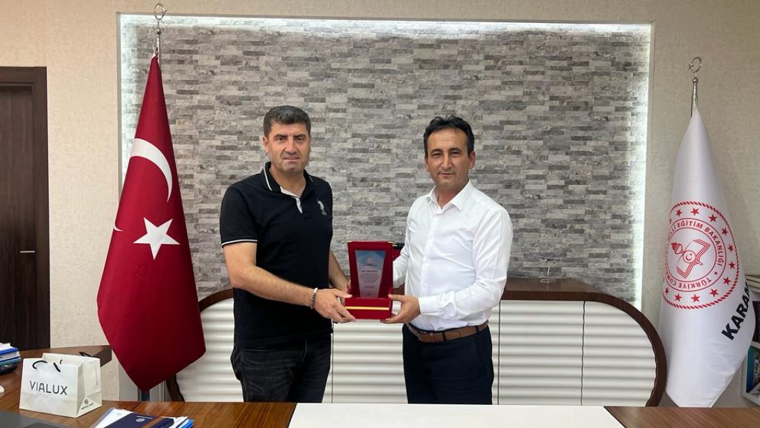 İl Müdürü Çalışkan, Hizmetlerden Dolayı Şube Müdürü Mehmet Baysal'a Teşekkür Etti