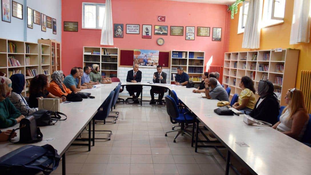 Türkiye Yüzyılı Maarif Modeli'nin İlk Adımları: Eğitimciler Yeni Döneme Hazır
