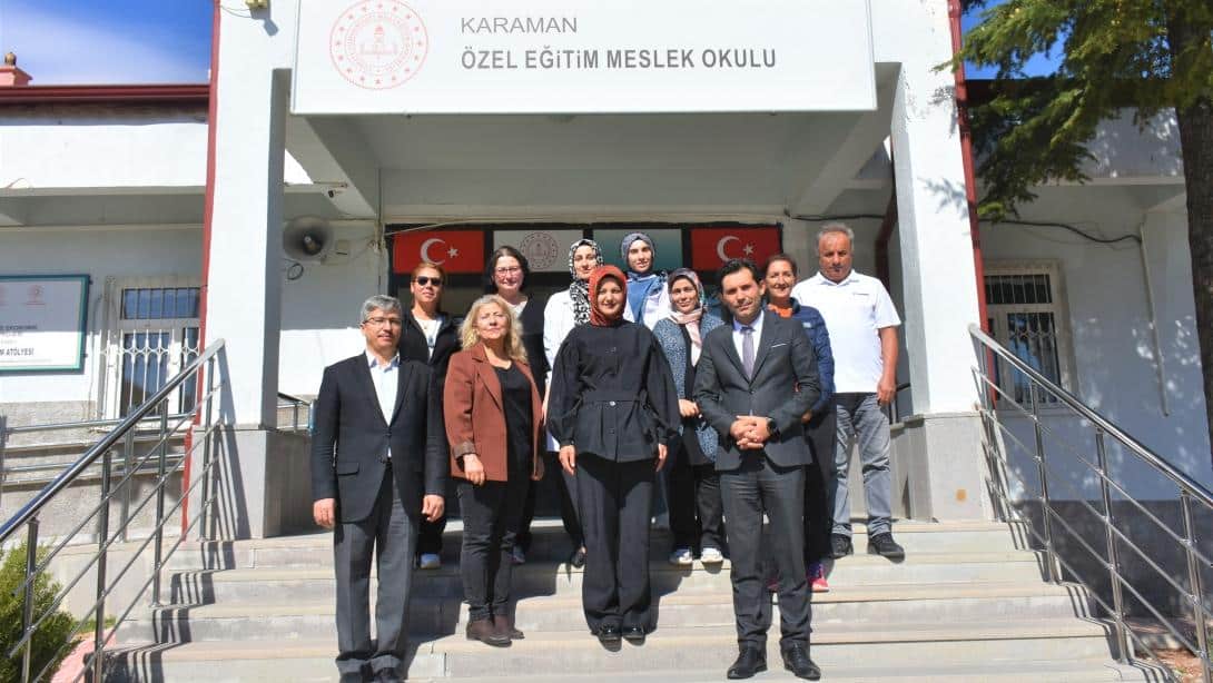 Özel Öğrenciler El Sanatlarıyla Hayata Renk Katıyor
